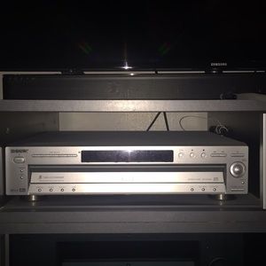 Sony 5 disc DVD/CD changer